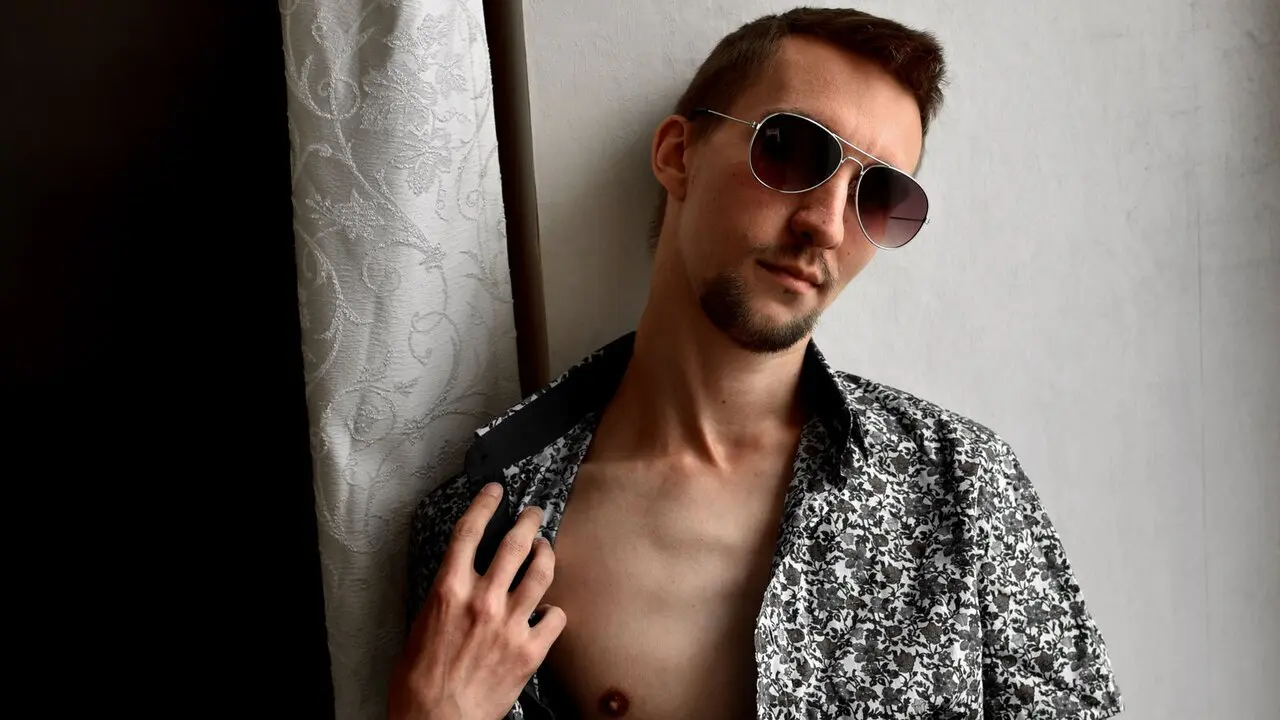 BenLove Cumshow Vip