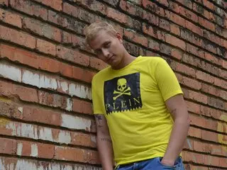 BradHarley Cumshow Vip