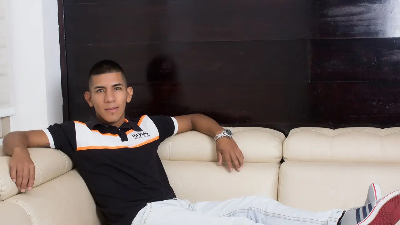 BradKrum Cumshow Vip