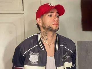 DenielTaylor Cumshow Vip
