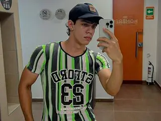 HenrySenni Cumshow Vip