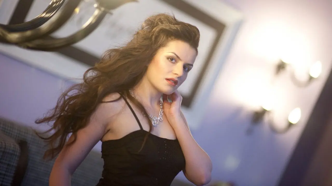 AdrianaDavis Cumshow Vip