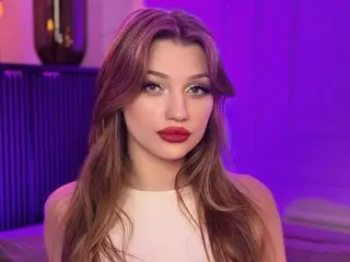 AmiraQueen Cumshow Vip