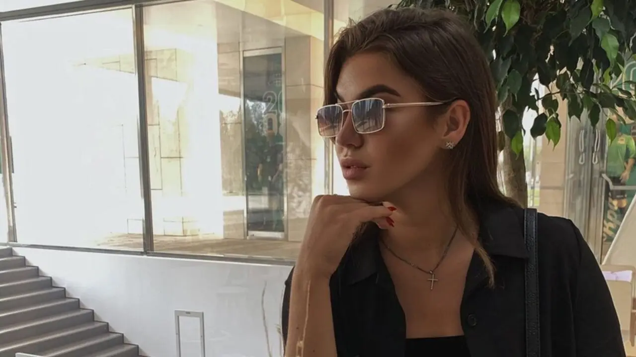ChloeBevan Cumshow Vip
