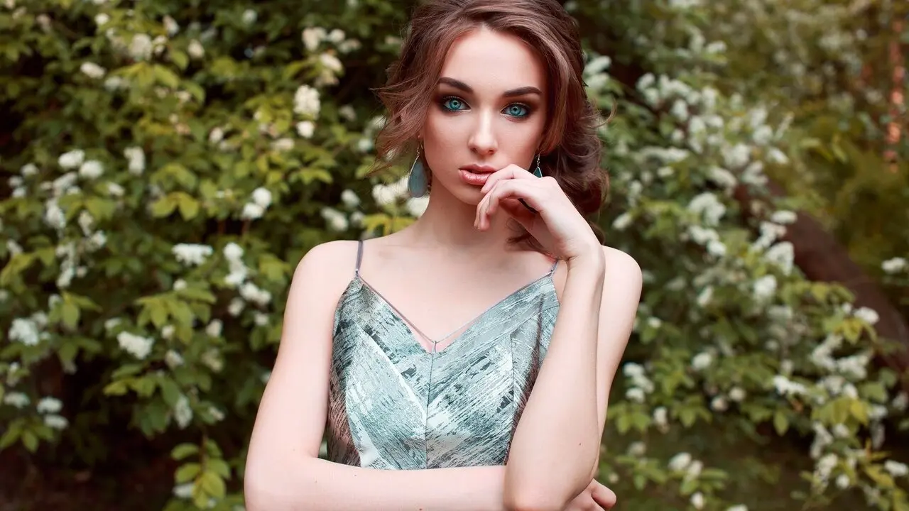 EmilyBrix Cumshow Vip