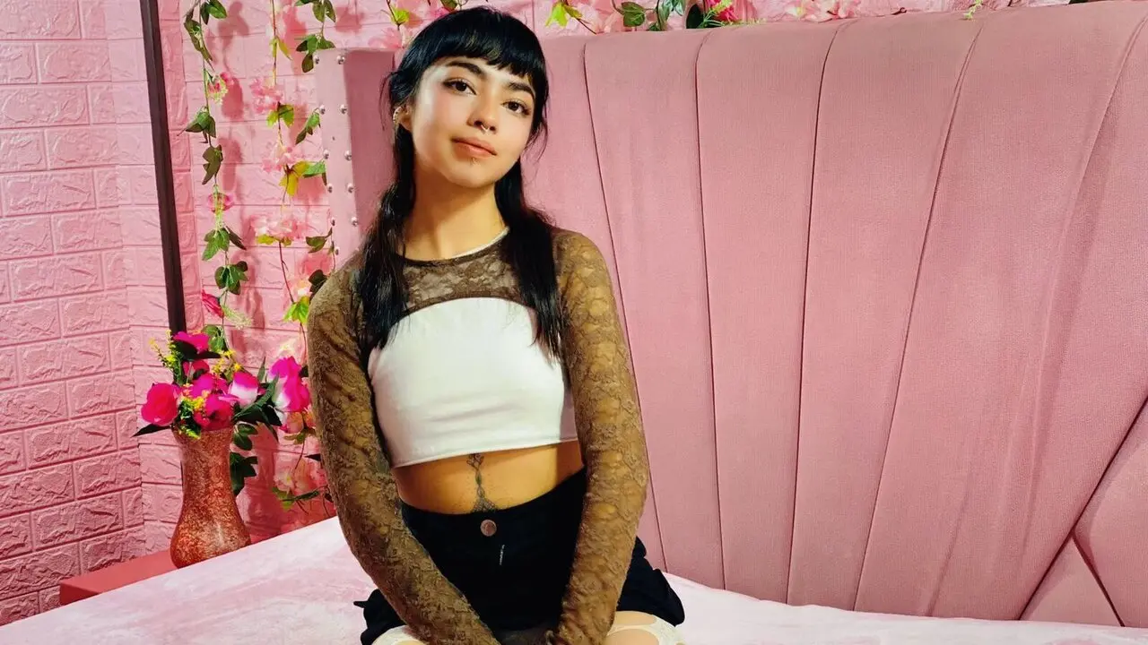 IvyLunna Cumshow Vip