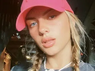 MeghanHaddaway Cumshow Vip